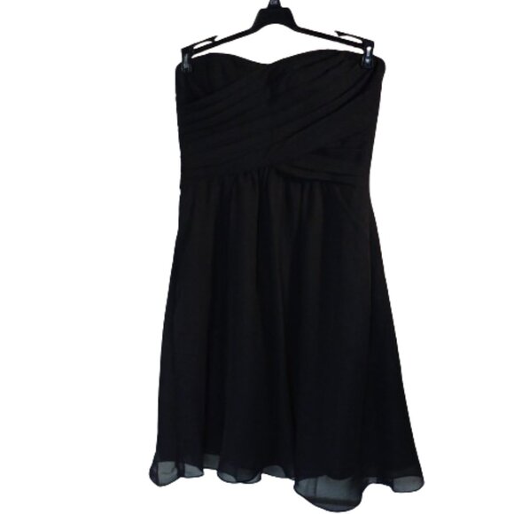 Weddington Way Dresses & Skirts - Weddington Way Lily Lined Little Black Strapless Dress Size 6 with Hip Pockets